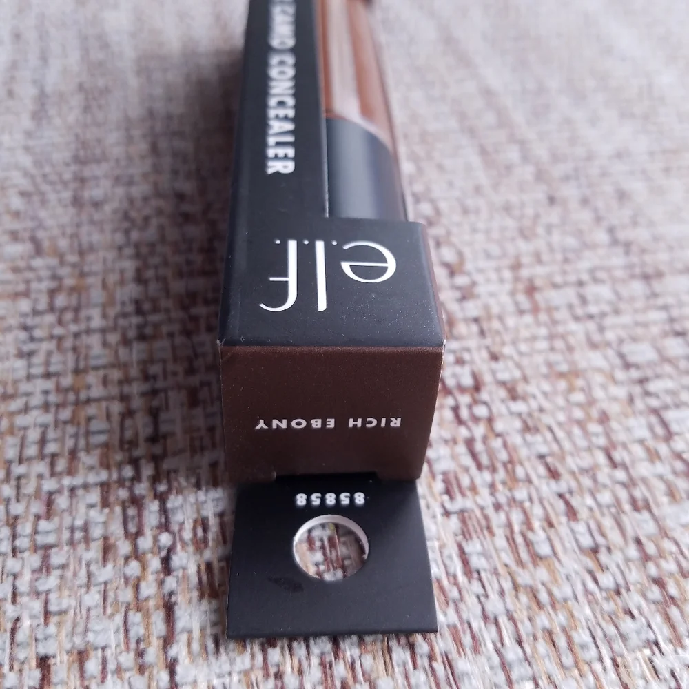 💋 4 for $12 ELF 16 HR Camo Concealer Rich Ebony e.l.f. #85858, New, Unopened